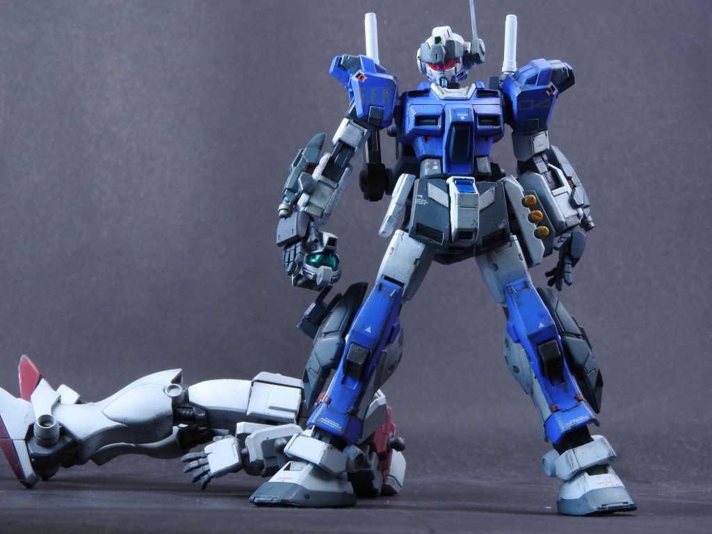 『EXAMsystem,standby』
“ブラウガイスト”はペイルライダーではなく、4番目のBDシリーズなので切り札はHADESではなくEXAMシステムです。
リミッターありの仕様のため限界時間は3
分。