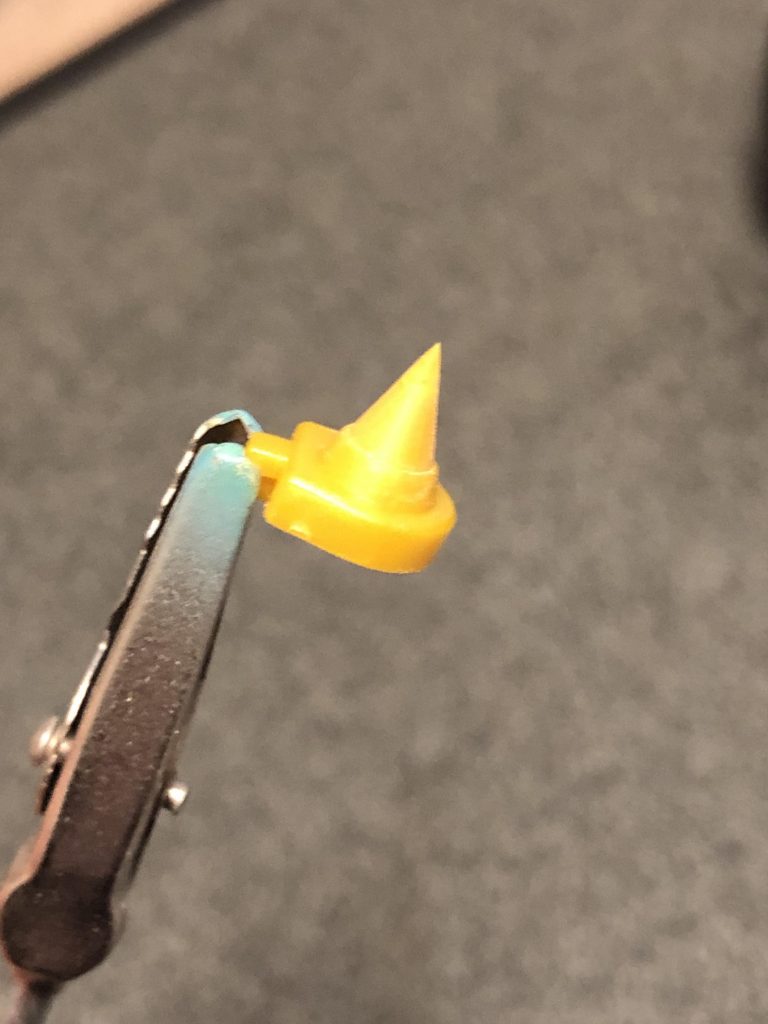 ヤスリ掛けしたものがこちら。シャープ化する場所が多くて大変でした。