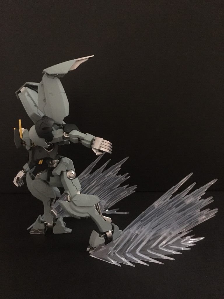 ARMS発動時:ソニックブーム極超音速飛行により衝撃波を発生し、敵を粉砕する。+