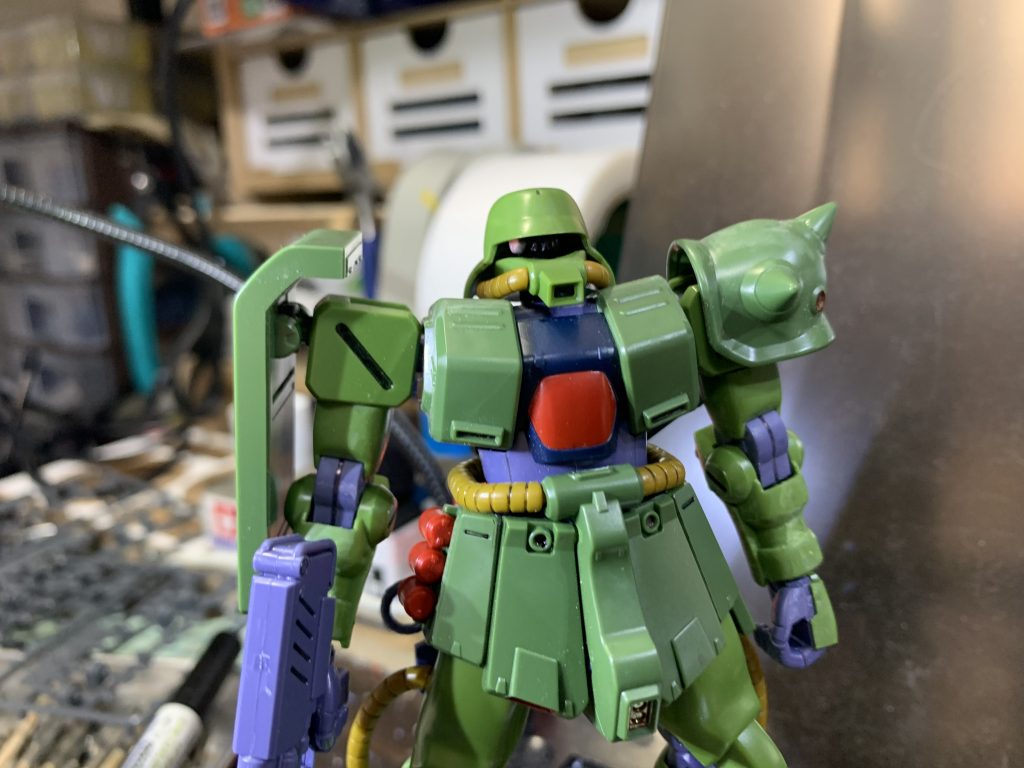 モノアイ組み込みました　Hアイズ＋ラピー＋ビルダーズパーツのバーニア