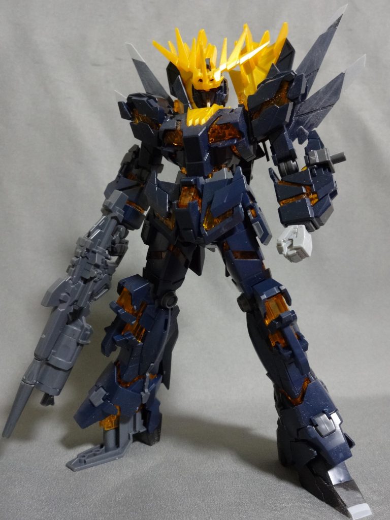 製作途中。背中のアームドアーマーは1cm延長しています。