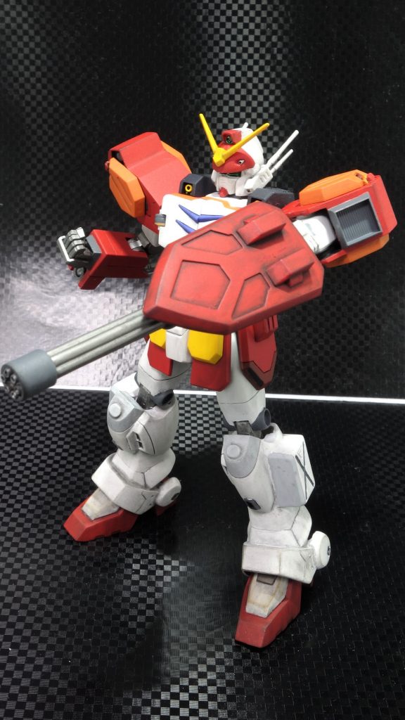 ヘビーアームズはEW版に一目惚れしたのが出会いでした。テレビ版を一通り見たらこっちもかなり好きになりましたね