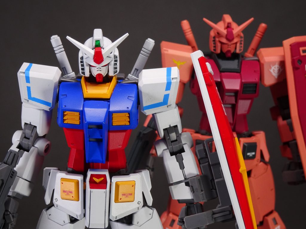 まずはアムロ機から紹介。
    +