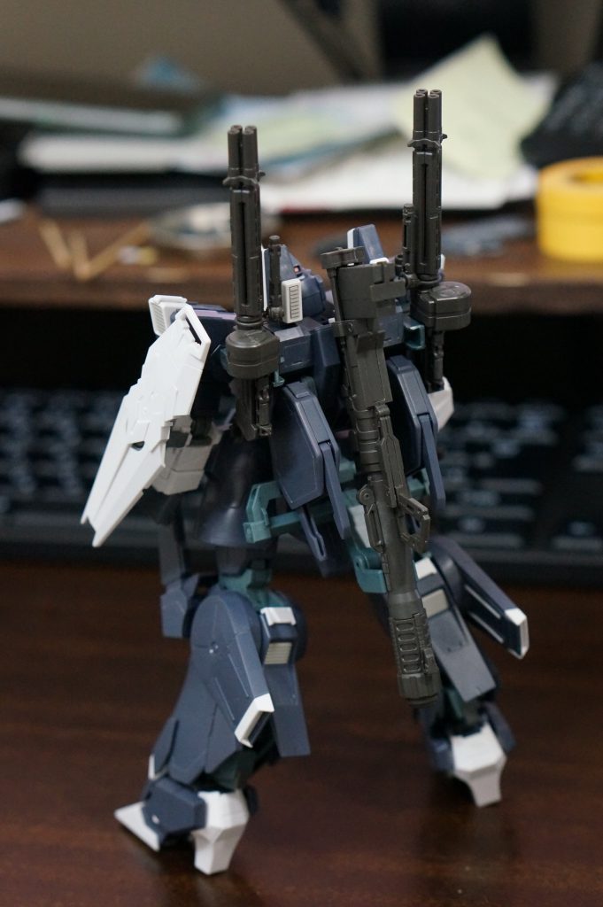 武器はRGのユニコーンのものを使っています。