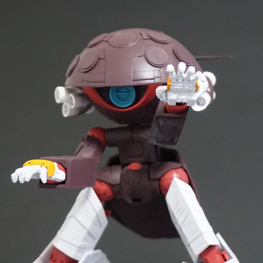 形状的にも可動域は狭くほぼ固定ですね(汗)