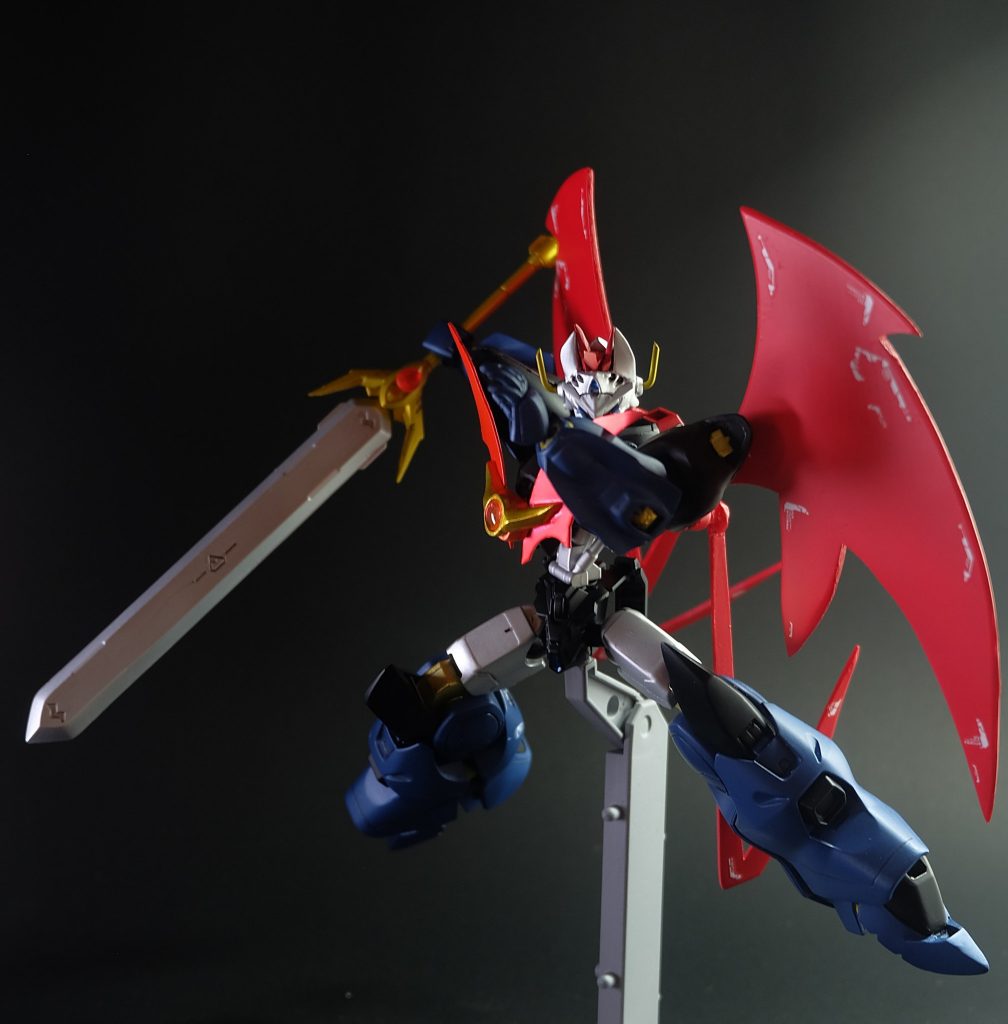 ファイナルカイザーソードメイス
大型の質量兵器。
重量に任せてて敵機を叩き切る装備である。