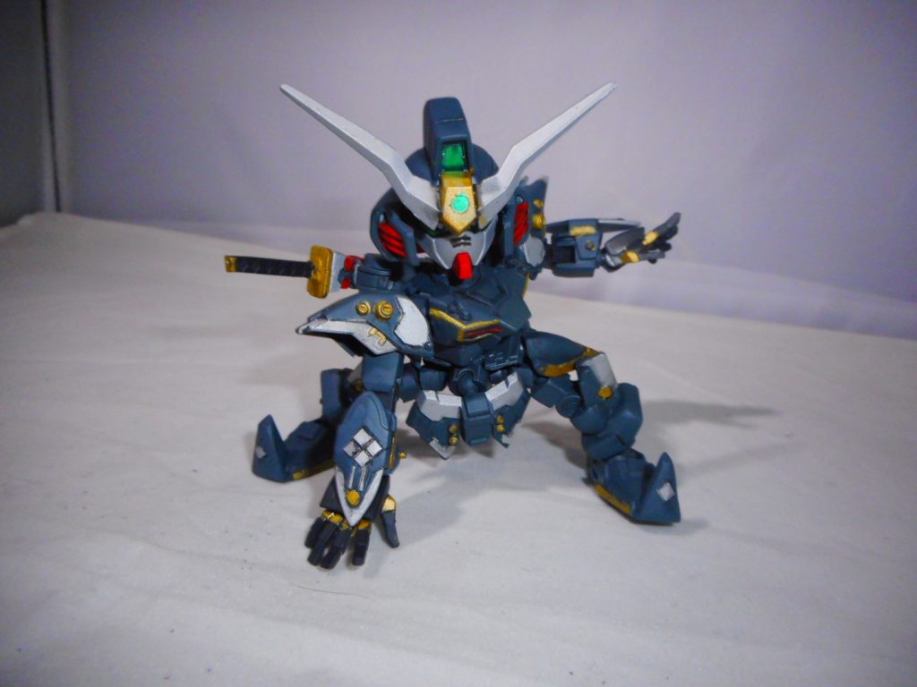 こんな感じです!腕はコアガンダムのものをベースにしてます