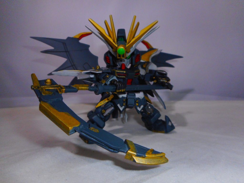 そしてポージング!ここまで読んでくださり!ありがとうございます!僕のSDガンダムの入口はここからになりました!これからも色々なSDガンダムを作りたいな〜と思ってます!