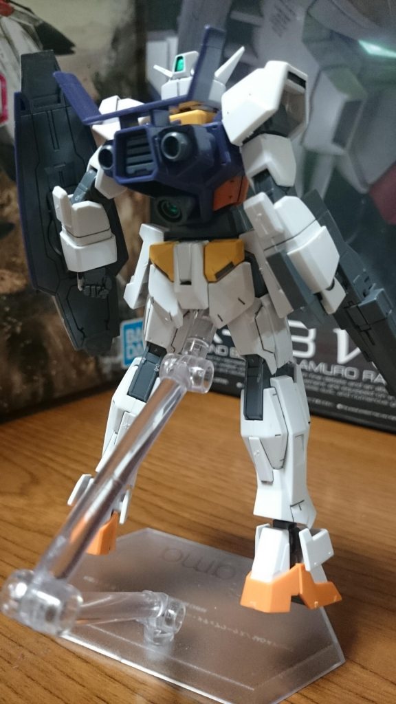 ・背面
まぁ、色以外は特に変化ないっスね