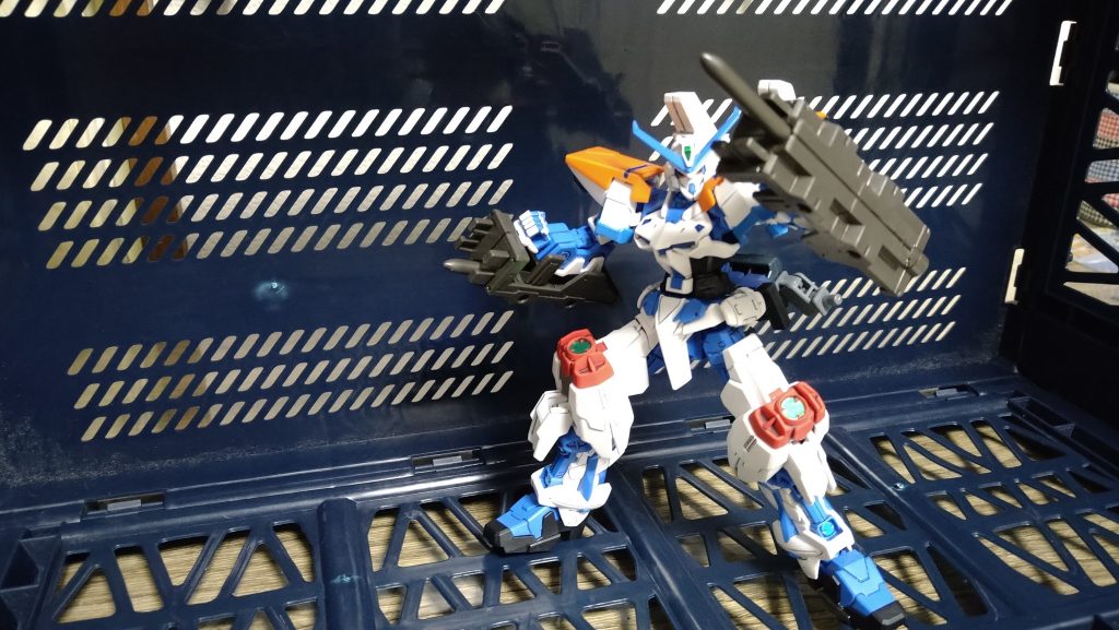 ナックルシールドはホビージャパンの付録だったかな？