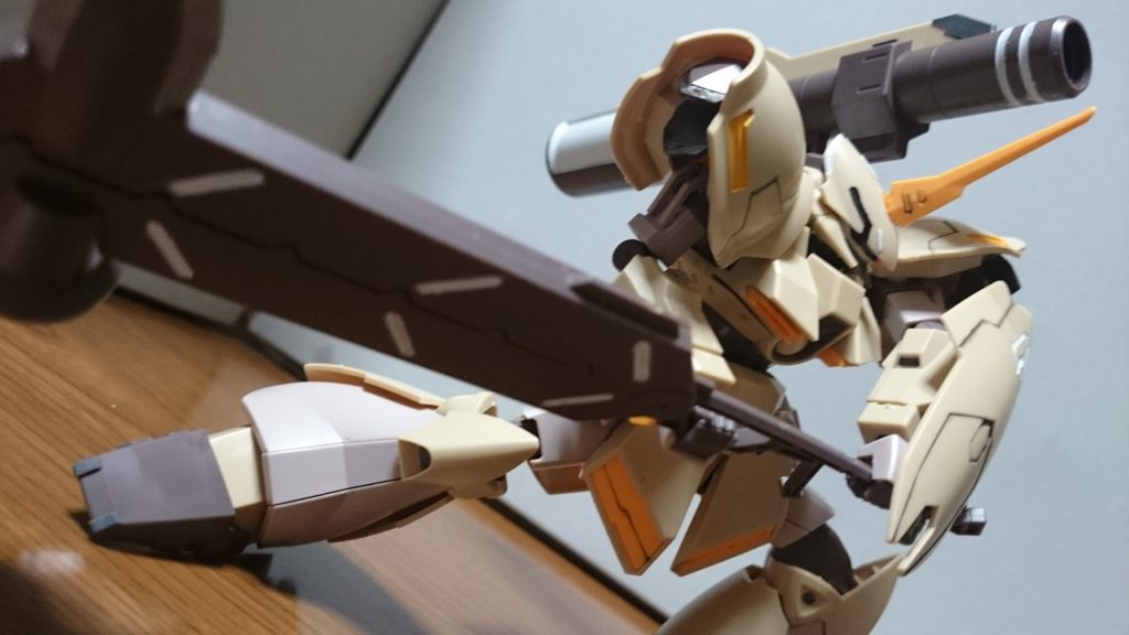 ・HGBDガルバルディリベイク
ガルバルディβをベースにグシオンリベイクの要素を加えたものっスね。思ったよりもパーツ分けされてない白が多くてマーカー派な自分は苦労したっス…