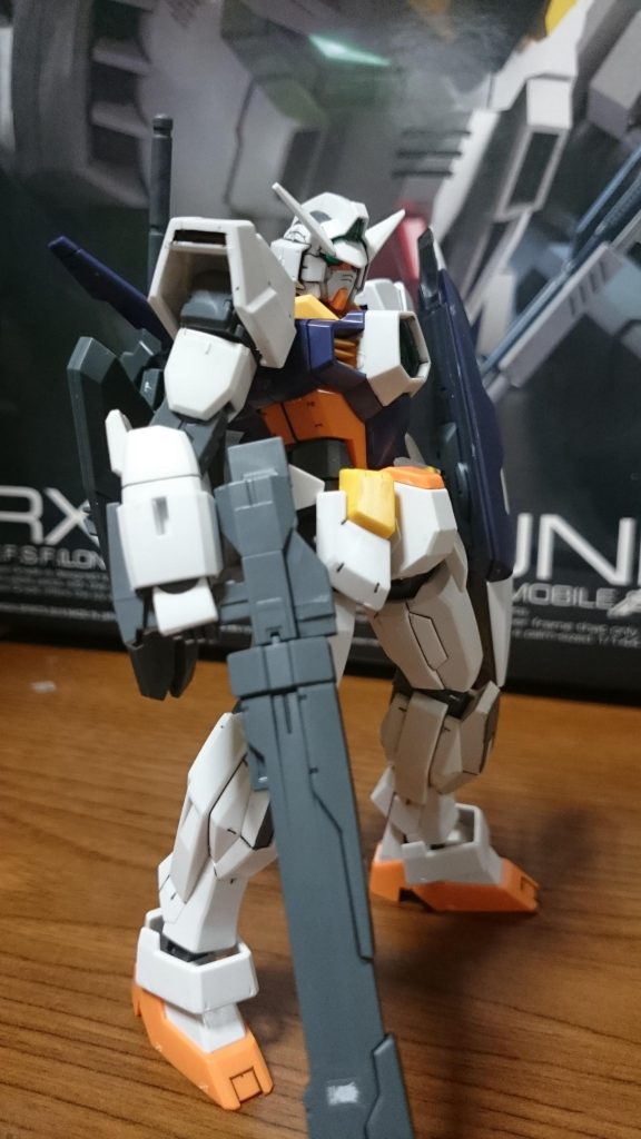 ・ガンダムAGE-Iマグナム
AGE-IのバックパックとドッズライフルのバレルパーツをTRYAGEマグナムのパーツにしたものっス。TRYAGEマグナムとAGE-Iの中間形態みたいなモンっスね