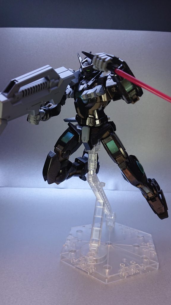 ガンダムアストレアtypeF2–4枚目/制作者：マイスター・Ayano