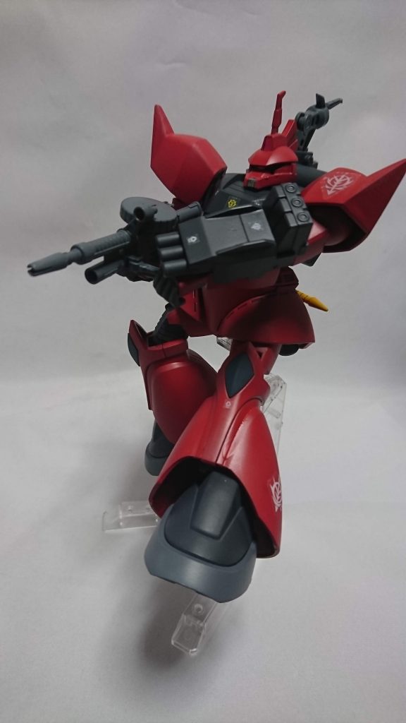 ザクマシンガンはベース限定のシステムウェポンから、ゲルググで持たせられるように調整しました