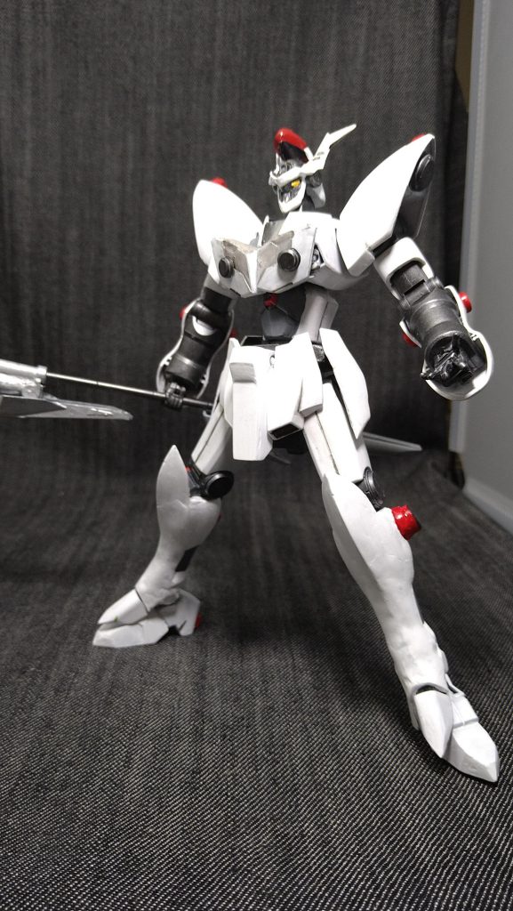 頭部メガ粒子砲、頭部の接続展開には小型の磁石を使用しています。