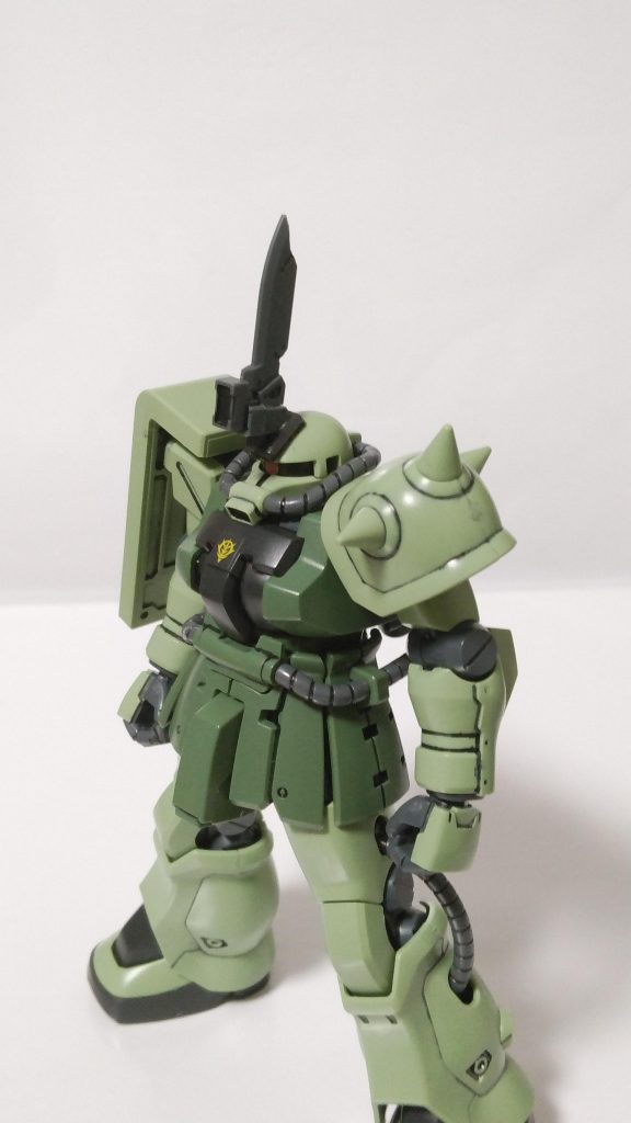 極めて扱い難い装備ではあるものの、ロバートは難なく運用している。現地改良されたザクの中でも、最も地味なザクの一つではある。しかし、彼の活躍によって「緑の鬼」と呼ばれ、恐れられたという。