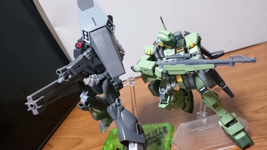 武器を替えて
どちらかというとK9はこっちが好きっス
またゴーストジェガンFは肩に3mmがあるので、色んな装備をマウント出来るっス。シールドは凹同士なので、30MMのジョイントを仲介させてるっス