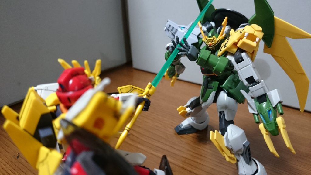 バチィ「なにっ!真剣白羽取りだとっ!?」「そして 獣のような鋭い攻撃か」…… ………… ………… ……「獣の力を備えながらあくまでも武器はベーシック…」「いいチョイスじゃねぇか…」「どんどん行くぜ!」