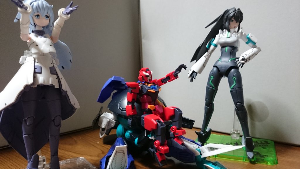 最後はELダイバー3人組で……やっぱりウォドムポッドは座らせたり、上に何かを座らせるに便利な巨駆&マスコット感っスね！