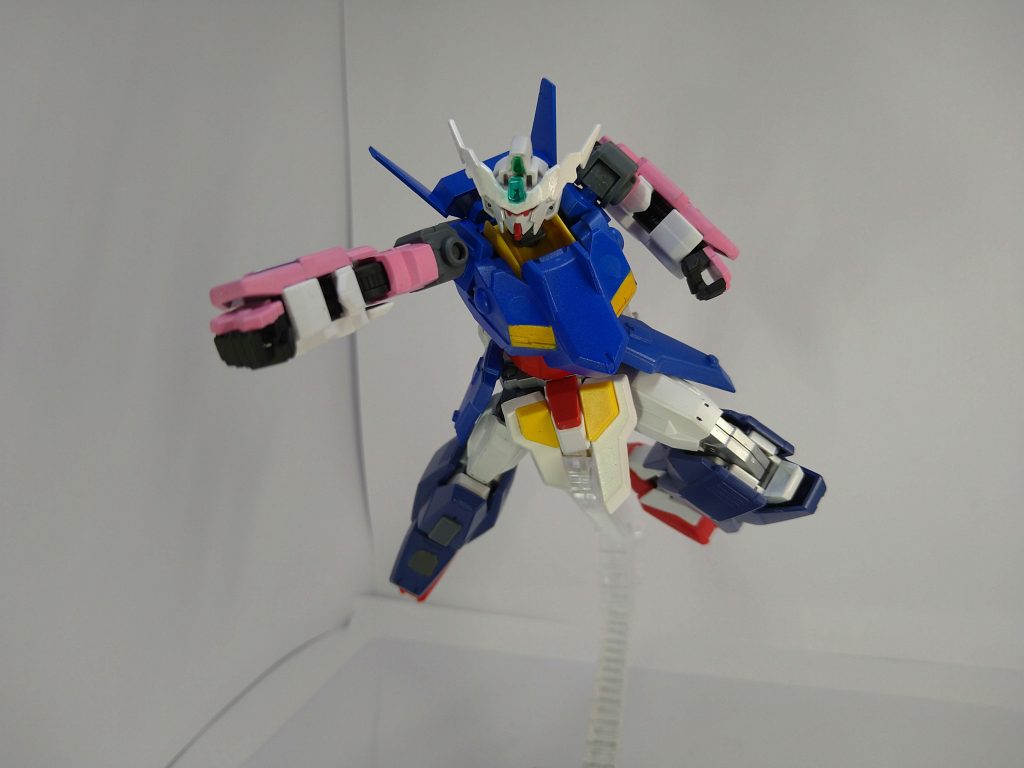 今回のウェアは平手のパーツを制作していないためポージングがあまり撮れなかった。無念
+