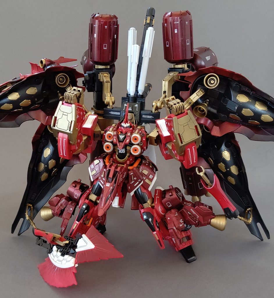 武装4 隠し腕ギミック(クシャトリヤより)
後方ウイングに2つ取り付けています