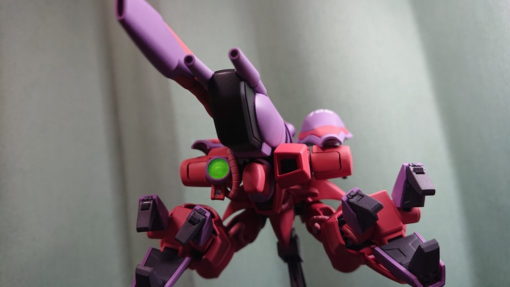 モビルアーマー形態爪の部分がかっこいいですね！