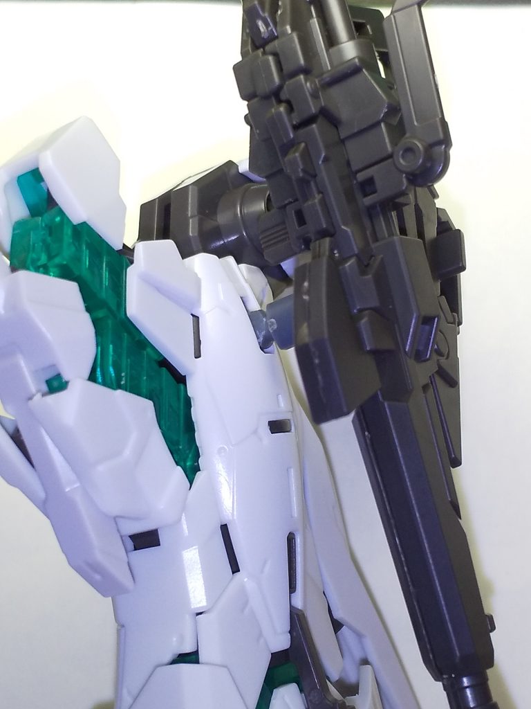 接続部分の拡大。ジョイントのオスも削りすぎるとハマらなくなるので注意。