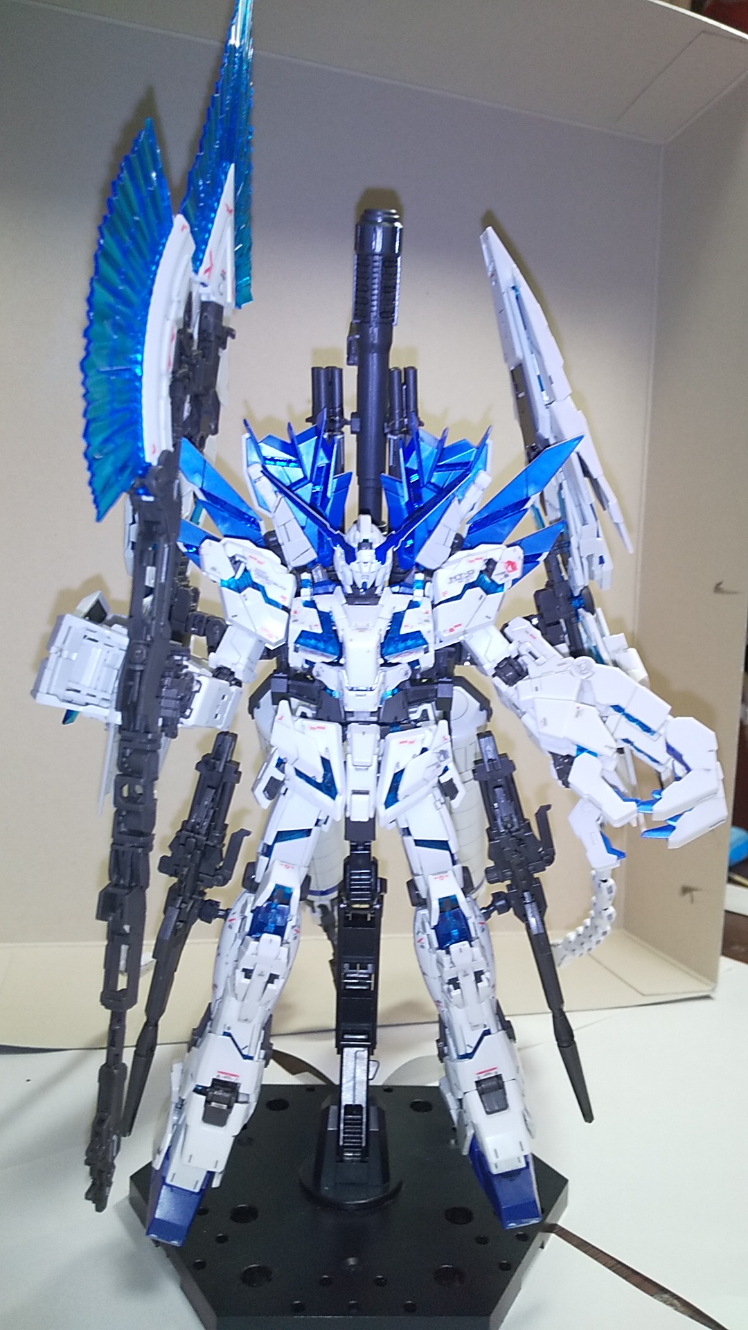 ｒｇ ユニコーンガンダム ペルフェクティビリティ ディバイン ゆういちさんのガンプラ作品 Gunsta ガンスタ