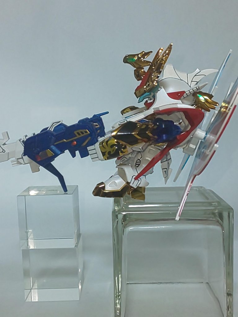 三連大目牙砲を横から。肩が干渉するので、打ち下ろし安定です。