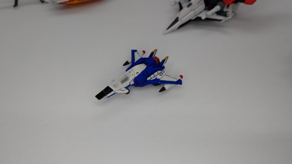 コアスプレンダー
おそらく一番塗装したところ。
アニメに寄せたカラーリングにしました。