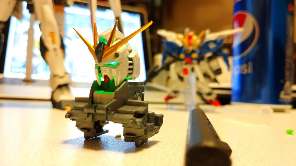 頭部に移植中。稼働は諦めました