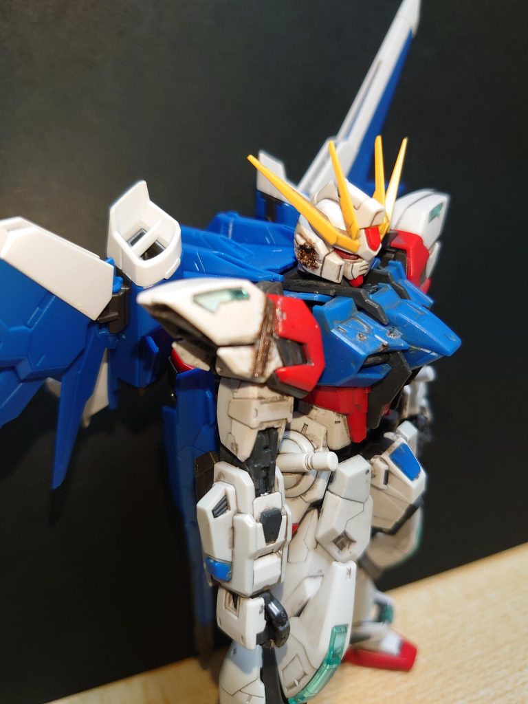 頭部に殴打された跡を入れてみました