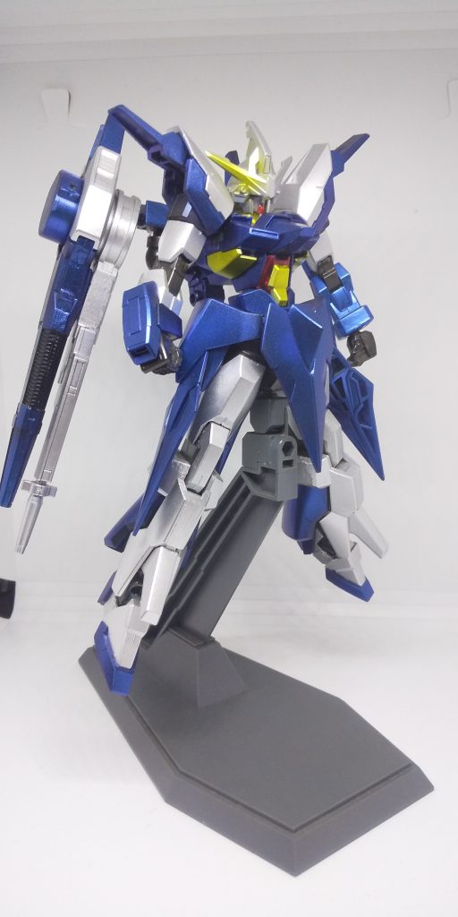 ただ白兎とは違い、明確にコックピットブロックが存在している。
そのことから同じ技術系統の有人機だろうと半ば思考放棄の結論が下された。

一応白兎に当機について「似たような技術使われてるけど見たことはあるか」と訪ねたところ、首をかしげる動作をしたため兵士の間では軽い疑念が湧いたそうな。