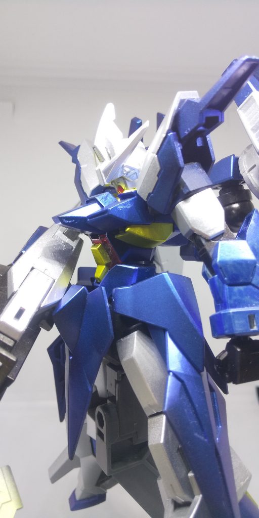 そんな妄想をぶちまける昼。

今回は武装ありきで作ってみようと思い立ち、こんな感じに。

武器に合わせた機体……どこかで……

やはりいつもの宿命として、武器が重いので重心が右にズレる欠陥つき。