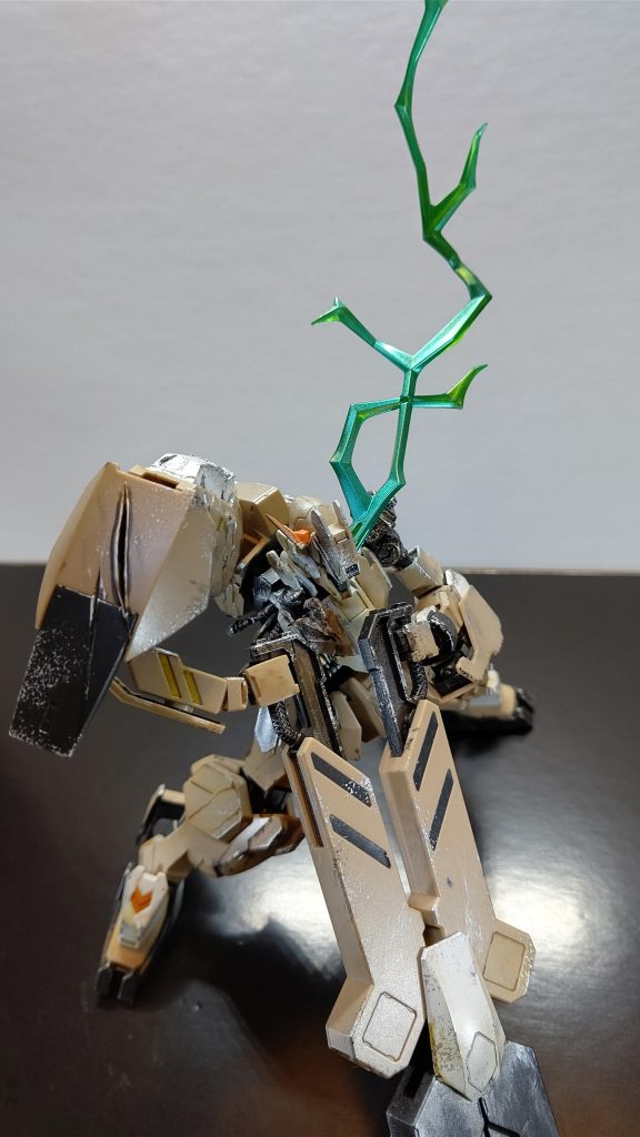 『生きてりゃ…良い事あるもんだな…』

死の間際で悲願を果たし、悪魔は眠る
狼の王に、家族の命を託して…