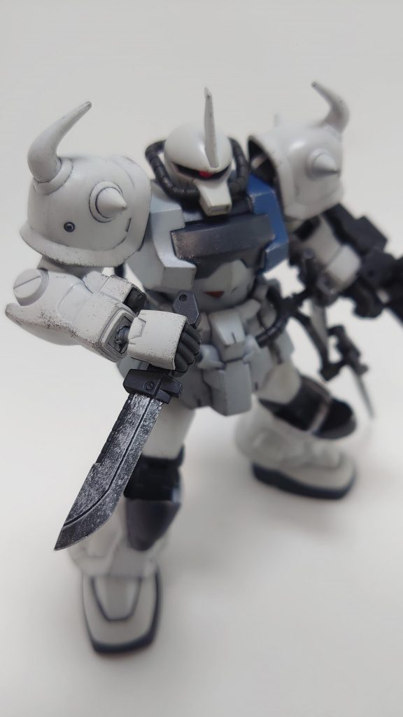 メイドと言えばナイフですね