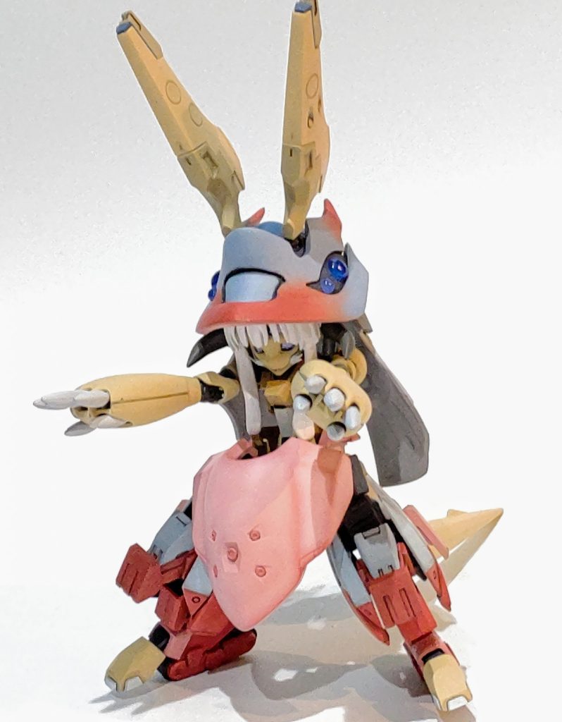 武装は爪の先の『手のビーム』のみですw