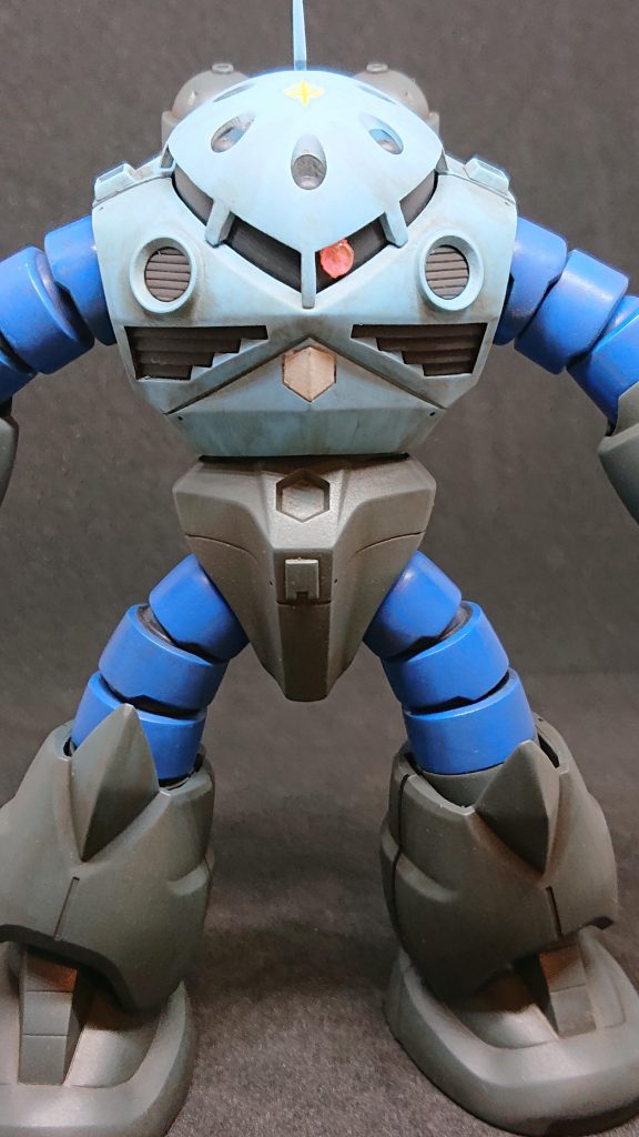 元はシャアズゴックでしたが、量産型カラーに