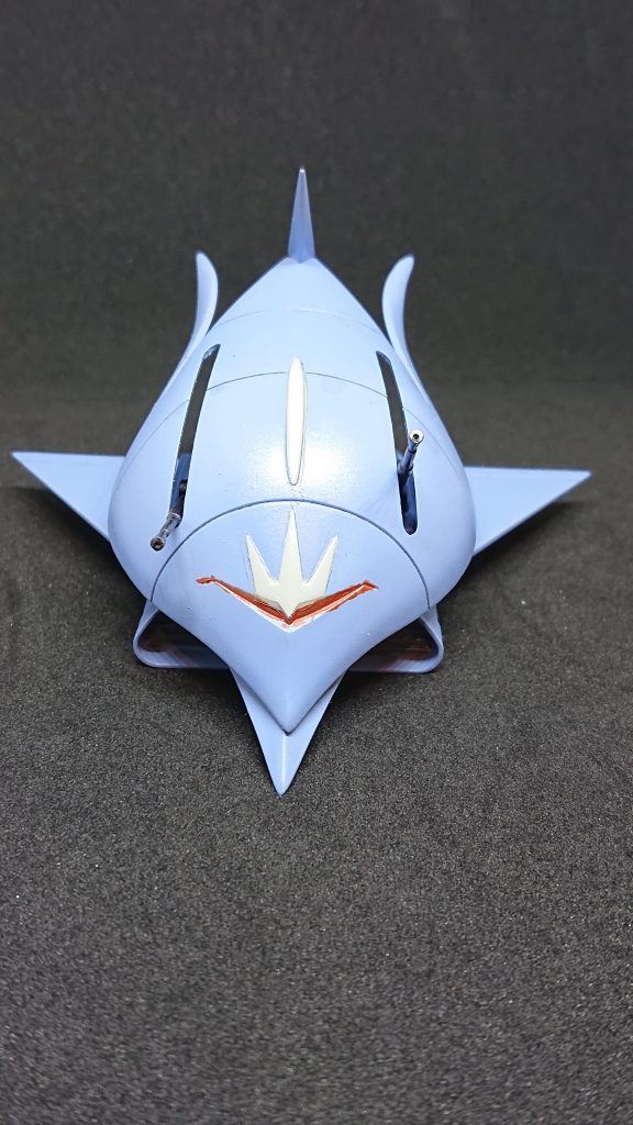 コクピットのはみ出しは大目に見てください。