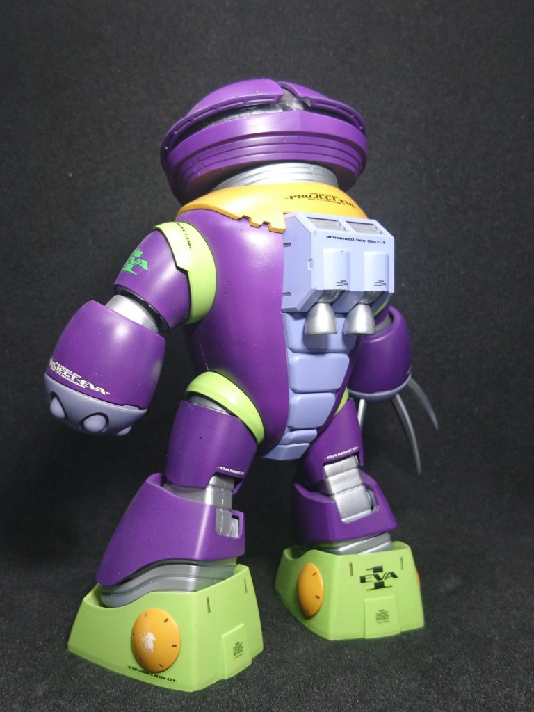 カラーリングだけで改造などはしていません。