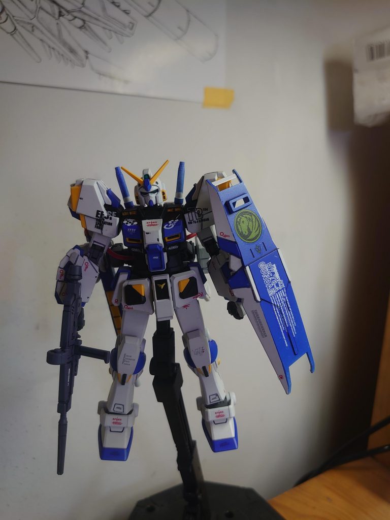 ガンダム4号機–2枚目/制作者：勝利