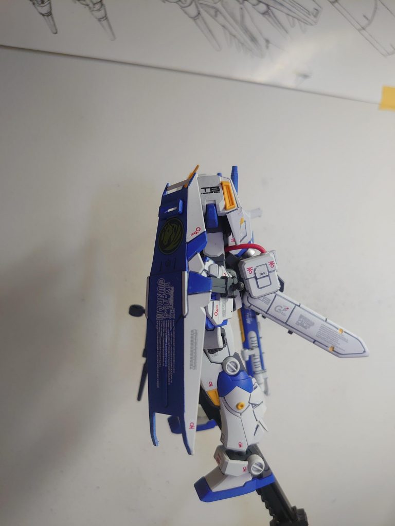 ガンダム4号機–3枚目/制作者：勝利