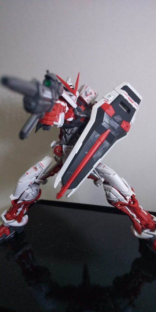 RG アストレイレッドフレーム–4枚目/制作者：玩具野郎-END