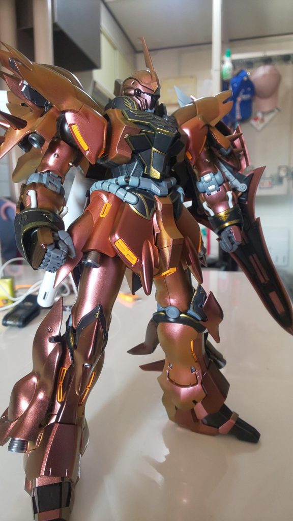 三色くらいを部位によって使い分けてます。