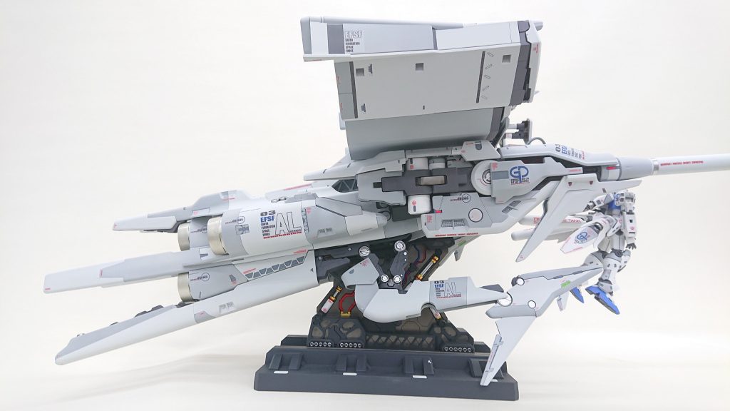 全長1メートル。どこに置けってんだよ。制作から設置まで罰ゲーム的感覚。最後までご覧頂きありがとうございます。