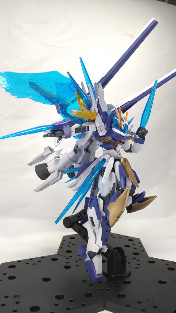 [特殊:EX(ｲ-ｴｯｸｽ)バースト]
AGE-FXに搭載されていたFXバーストを自身用に発展･強化した特殊トランス技。
発動時、Cファンネルを接続していたコネクターから蒼いビーム刃と光の翼が出現する。
機体性能が極限にまで高めその速さはTRANS-AMと同等の性能である。