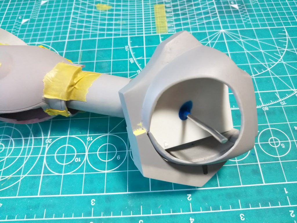 腰のラインも変更