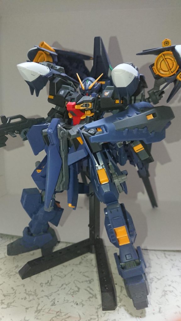 ②ハイゼンスレイ高機動形態
追加武装:フルトドⅡ、熱核ロケットブースター型2、スプレッドシールド×2
内容:フルトドⅡ+熱核ロケットブースターで機動力を向上した形態