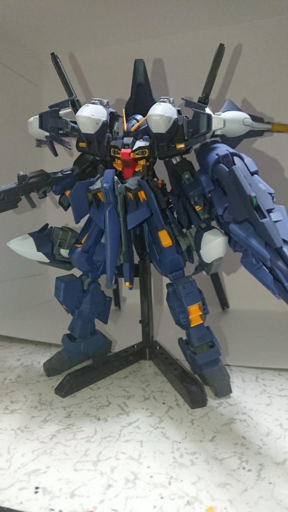 ④ハイゼンスレイ・ラーⅡ第二形態
追加武装:フルトドⅡ、連装型コンポジットシールドブースター
内容:ラーⅡ第二形態、さらにフルトドⅡを装備。連装型コンポジットシールドを追加し、さらに攻撃力を向上させている。
