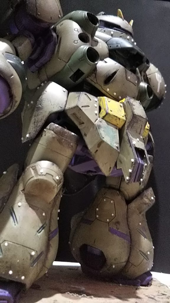 ピンバイス1mmで穴あけて1mmのプラ棒刺して切るの繰り返し。